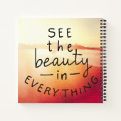 Bekijk de schoonheid in alles notitieboek (Achterkant)