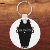 Bekijk je binnenkort Memento Mori Coffin Design Sleutelhanger (Voorkant)