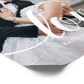 Bekledingsfoto voor Elegant Script "Love" Poster (Hoek)