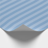Beleefde Lichtblauwe Monochrome Verticale Strepen Cadeaupapier (Hoek)