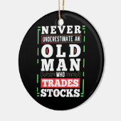 Beleggingskracht van een oud Man dat voorraden ver Keramisch Ornament (Links)