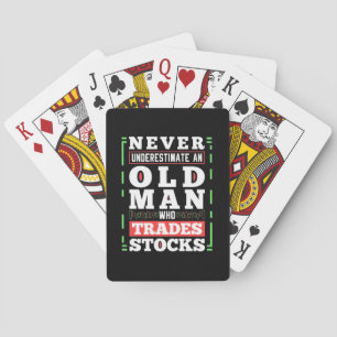 Beleggingskracht van een oud Man dat voorraden ver Pokerkaarten