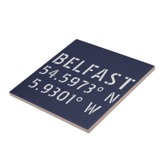 Belfast Latitude Longitude Tegeltje (Zijkant)