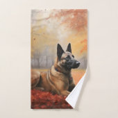 Belgian Malinoi in de herfst laat Herfst inspirere Bad Handdoek (Handdoek)