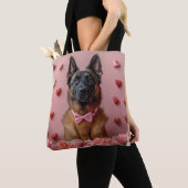 Belgian Malinois met Rozen - Valentijnsdag Tote Bag (Dichtbij)
