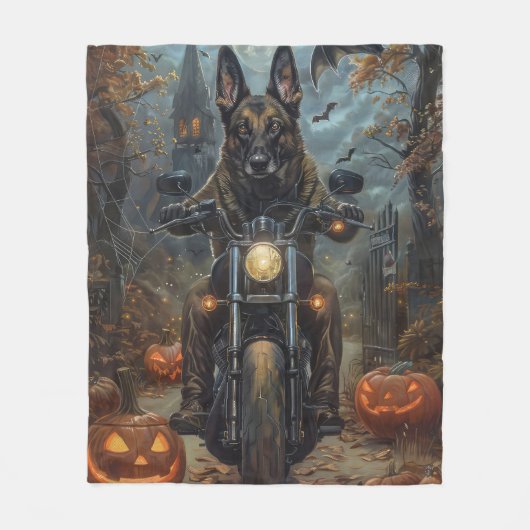 Belgian Shepherd Riding Motorcycle Halloween Scary Fleece Deken (Voorkant)