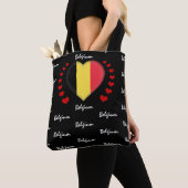 België vlag en hart, mode van de Belgische vlag /s Tote Bag (Dichtbij)