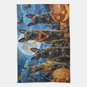 Belgische Malinoi Halloween Spooky Theedoek (Verticaal)