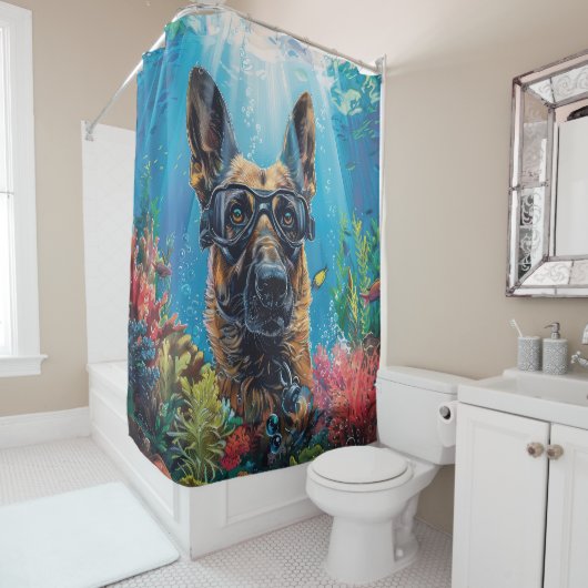 Belgische Malinoi Hond Duiken Onderwater Douchegordijn (In situ)