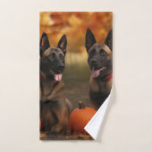 Belgische Malinoi Puppy Herfst Delight Pompoen Bad Handdoek (Handdoek)