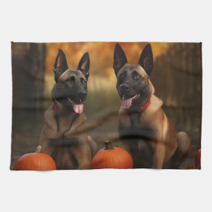 Belgische Malinoi Puppy Herfst Plezier Pompoen  Theedoek
