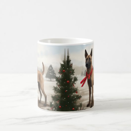 Belgische Malinois Hond in Sneeuw Kerstmis Koffiemok (Center)