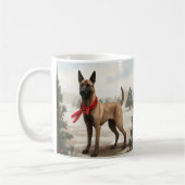 Belgische Malinois Hond in Sneeuw Kerstmis Koffiemok (Links)