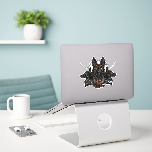 Belgische Malinois K9 Kracht - ELIT3 Sticker (Laptop op bureau)