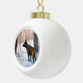Belgische Malinois Laat Het Sneeuw Kerstmis Keramische Bal Ornament (Rechts)