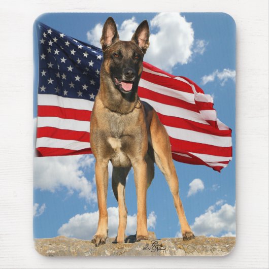 Belgische Malinois met vlag mousepad Muismat (Voorkant)