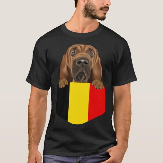 Belgium Flag Bloodhound Dog In Pocket T-shirt (Voorkant)