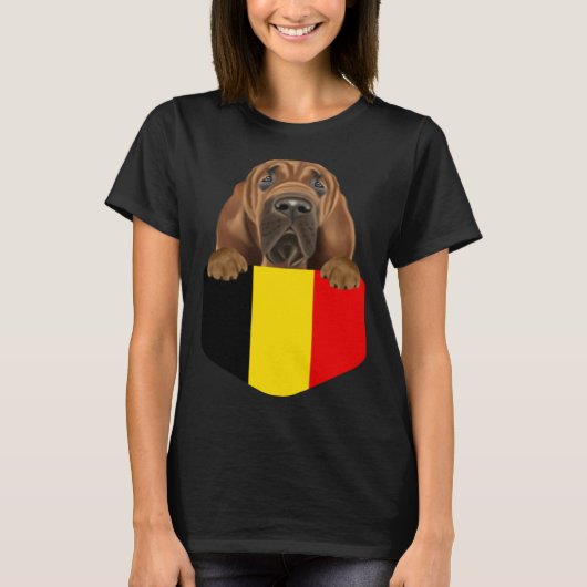 Belgium Flag Bloodhound Dog In Pocket T-shirt (Voorkant)