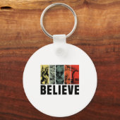 Believe Bigfoot Alien Loch Ness Monster Funny Retr Sleutelhanger (Voorkant)