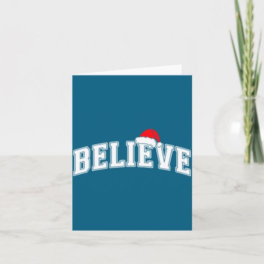 Believe Christmas Varsity Text With Santa Hat Fami Kaart (Voorkant)