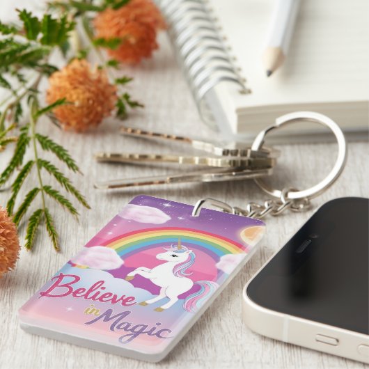 Believe in Magic with Unicorn and Rainbow Sleutelhanger (Voorkant Rechts)
