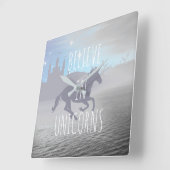 Believe in Unicorns Whimsical Art Vierkante Klok (Hoek)