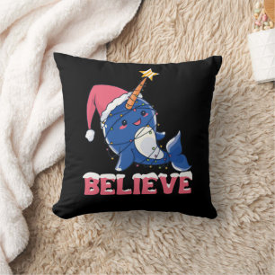 Believe Narwhal Christmas Snow Fairy Lights Kussen