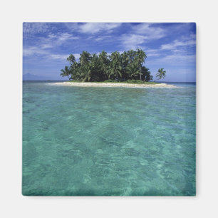 Belize, Barrier Reef, ongenoemd eiland of kade. Magneet