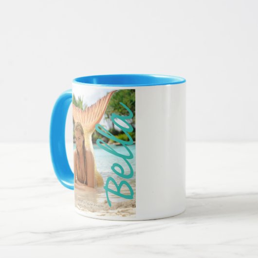 Bella Mok (Voorkant links)