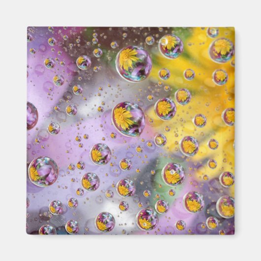 Bellen abstract met bloemen. Credit als: Nancy Magneet (Voorkant)