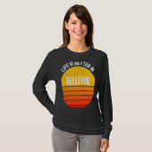 Bellevue in Bellevue T-shirt (Voorkant volledig)