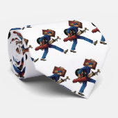  Bellhop in Uniform, Suitcase en Golf Club Stropdas (Opgerold)