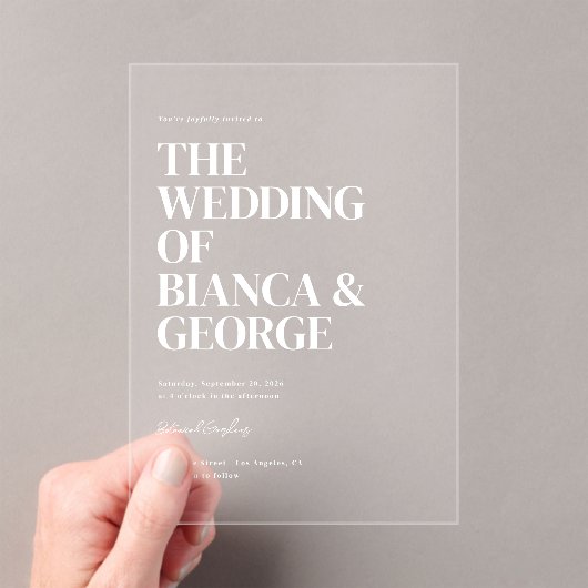 Belmont Verticale Typografie Wedding Acryl Uitnodigingen (Insitu (Draagbaar))