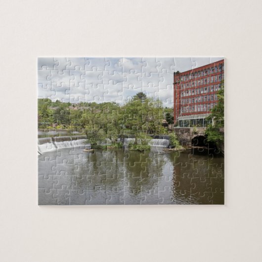 Belper East Mill en weir op foto in Derbyshire Legpuzzel (Horizontaal)