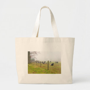 Belted Galloway Cows in Rockport Maine Grote Tote Bag