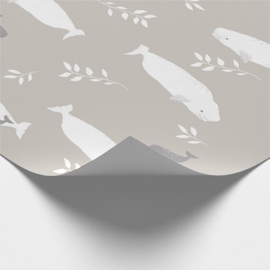 Beluga Baby walvis op afbeelding van pasteelgrijs Cadeaupapier (Hoek)