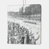  bemanningsrijzen met veel toeschouwers keramisch ornament (Links)