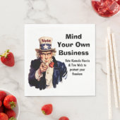 Bemoei je met je eigen zaken Harris Walz 2024 Servet (Insitu)