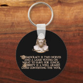 Ben Franklin Quote: 2 Wolven en een goed bewapende Sleutelhanger (Voorkant)