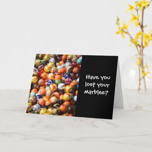 Ben je je Kaart van de verjaardag van de knikkers (Gele Bloem)