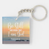 Ben nog steeds en weet dat ik God ben Sleutelhanger (Achterkant)