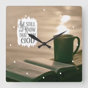 Ben nog steeds en weet dat ik God Bijbel ben Vierkante Klok