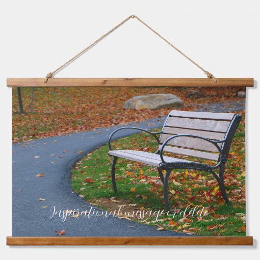 Bench Along A Fall Sidewalk Stroll Hangend Wandkleed (Voorkant)