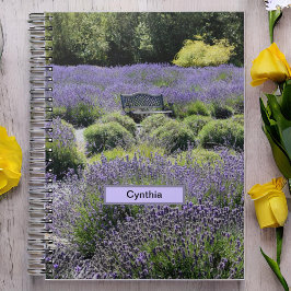 Bench in een enorm veld van lavender in Sequim Notitieboek