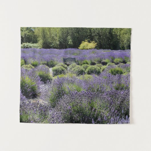 Bench in het midden van een lavenderveld wandkleed (Voorkant (horizontaal))