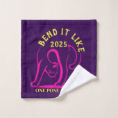  "Bend It Like 2025" Yoga Cat Bad Handdoek (Wasdoekje)