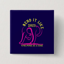  "Bend It Like 2025" Yoga Cat Vierkante Button 5,1 Cm