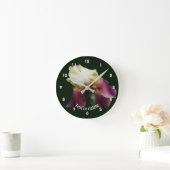 Bending Bearded Iris Flower Personalized   Ronde Klok (Huis)