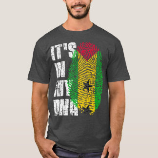 BENEDEN IN MIJN DNA-São Tomé en Principe Flag Sao  T-shirt