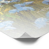 Bengaal in bed van blauwe bloemen Afdrukken Poster (Hoek)